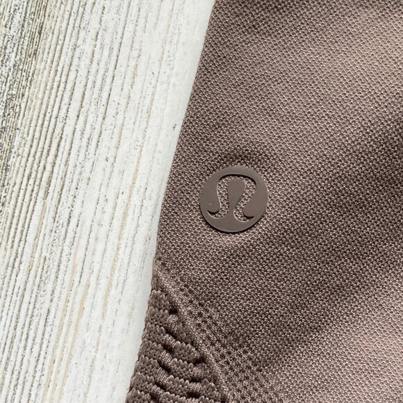 CLEARANCE! Lululemon Size 4 Size XS Flow & Go Crop Seamless Leggings Cool Cocoa - Picture 9 of 10